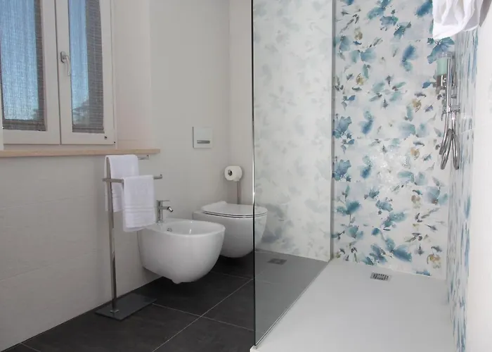 Al Quattro, Nel Centro Di דירה